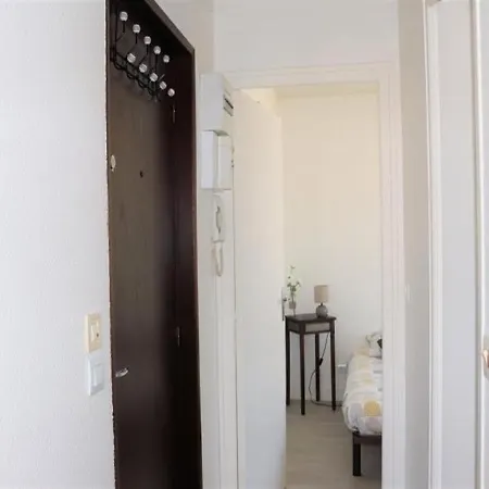 Proche Plage Et Commerces - Agreable De 31 M² *