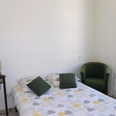 Proche Plage Et Commerces - Agreable De 31 M² アパート